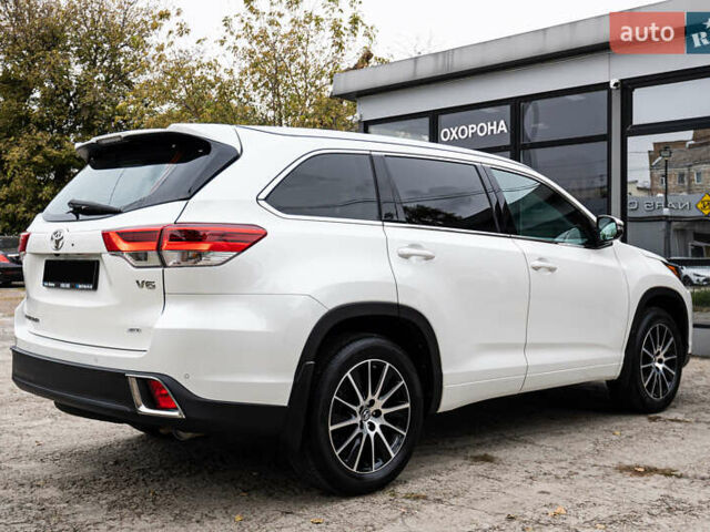 Белый Тойота Хайлендер, объемом двигателя 3.46 л и пробегом 26 тыс. км за 37950 $, фото 10 на Automoto.ua