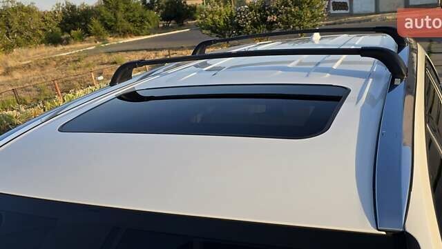 Білий Тойота Хайлендер, об'ємом двигуна 3.46 л та пробігом 98 тис. км за 35000 $, фото 21 на Automoto.ua