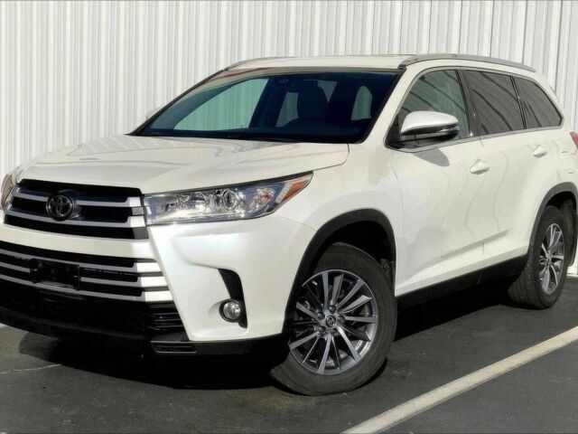 Белый Тойота Хайлендер, объемом двигателя 3.5 л и пробегом 43 тыс. км за 16700 $, фото 2 на Automoto.ua