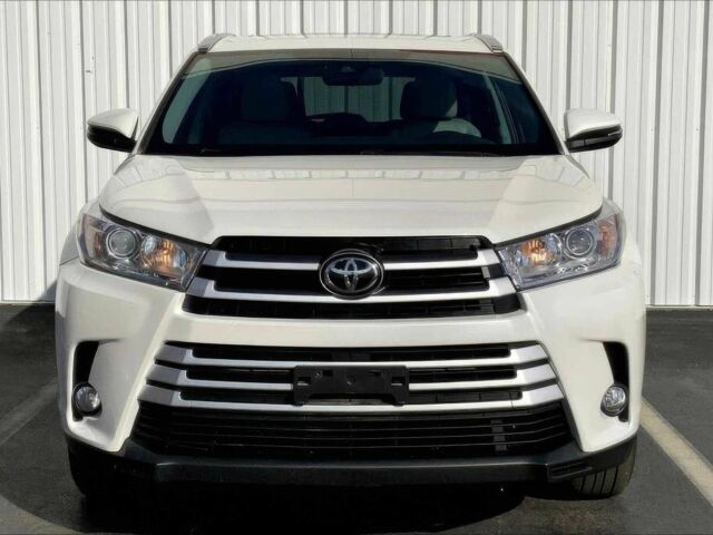 Белый Тойота Хайлендер, объемом двигателя 3.5 л и пробегом 43 тыс. км за 16700 $, фото 1 на Automoto.ua