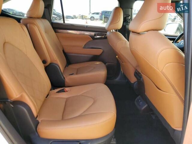 Белый Тойота Хайлендер, объемом двигателя 3.5 л и пробегом 82 тыс. км за 13600 $, фото 10 на Automoto.ua