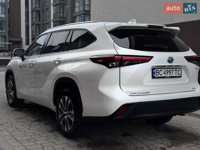 Тойота Хайлендер 2020 в Львове на Automoto.ua Белый Тойота Хайлендер, объемом двигателя 2.49 л и пробегом 60 тыс. км за 47500 $, фото 11 на Automoto.ua