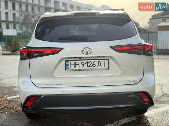 Белый Тойота Хайлендер, объемом двигателя 3.46 л и пробегом 52 тыс. км за 42500 $, фото 8 на Automoto.ua