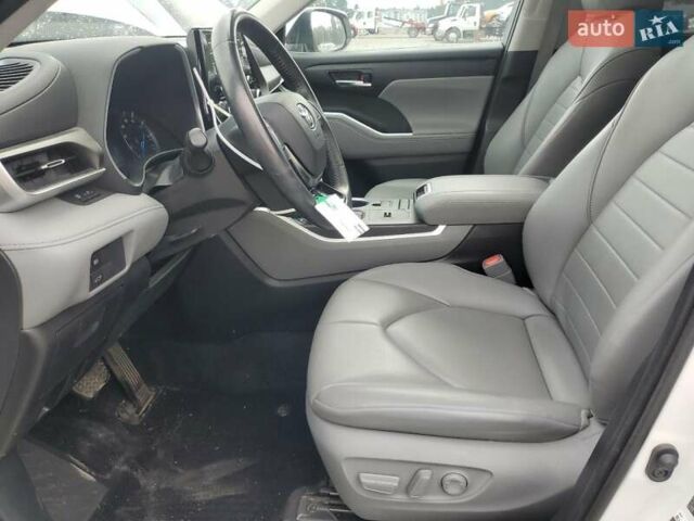 Белый Тойота Хайлендер, объемом двигателя 2.49 л и пробегом 100 тыс. км за 15300 $, фото 6 на Automoto.ua