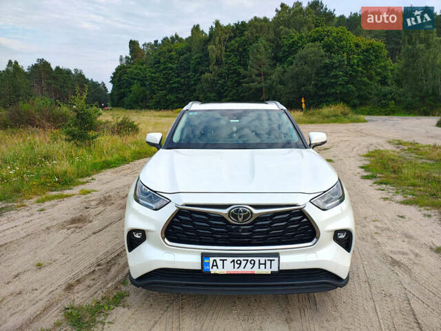 Белый Тойота Хайлендер, объемом двигателя 3.46 л и пробегом 49 тыс. км за 43500 $, фото 5 на Automoto.ua