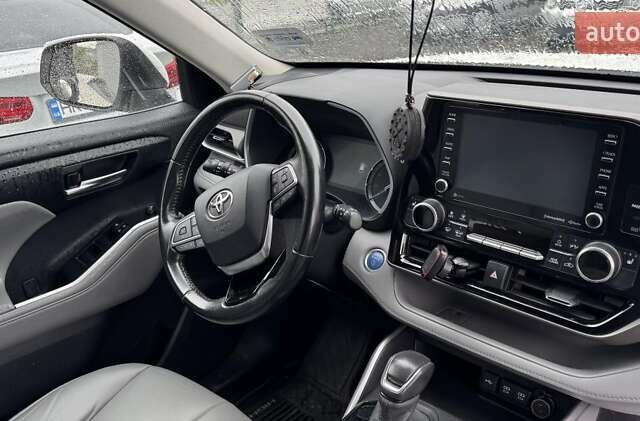 Білий Тойота Хайлендер, об'ємом двигуна 2.49 л та пробігом 134 тис. км за 38000 $, фото 4 на Automoto.ua