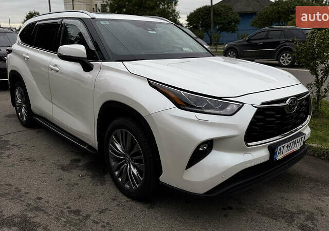 Белый Тойота Хайлендер, объемом двигателя 3.46 л и пробегом 49 тыс. км за 44500 $, фото 6 на Automoto.ua