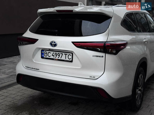 Тойота Хайлендер 2020 в Львове на Automoto.ua Белый Тойота Хайлендер, объемом двигателя 2.49 л и пробегом 60 тыс. км за 47500 $, фото 8 на Automoto.ua