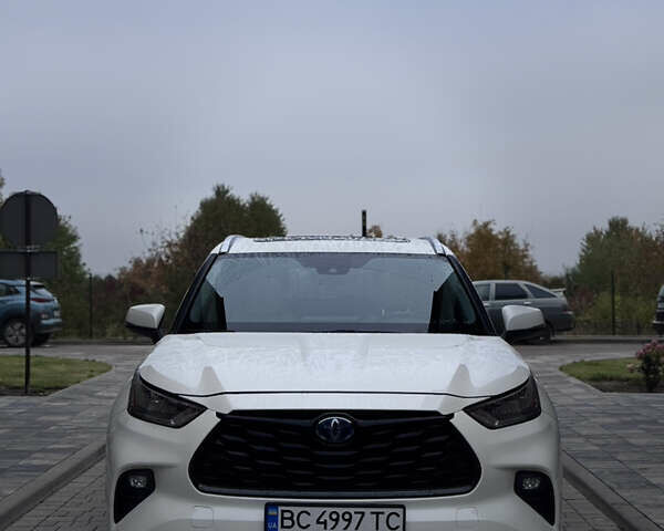 Тойота Хайлендер 2020 в Львове на Automoto.ua Белый Тойота Хайлендер, объемом двигателя 2.49 л и пробегом 60 тыс. км за 47500 $, фото 22 на Automoto.ua