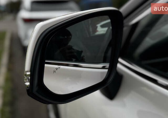 Білий Тойота Хайлендер, об'ємом двигуна 3.46 л та пробігом 49 тис. км за 44400 $, фото 11 на Automoto.ua