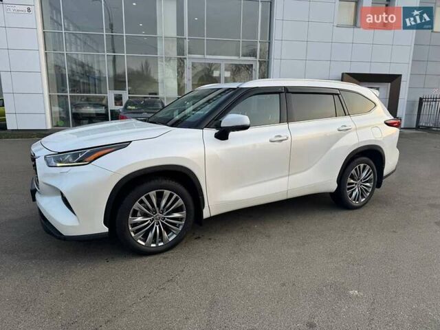 Белый Тойота Хайлендер, объемом двигателя 3.46 л и пробегом 21 тыс. км за 48000 $, фото 10 на Automoto.ua