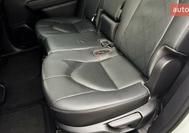 Белый Тойота Хайлендер, объемом двигателя 3.46 л и пробегом 49 тыс. км за 44500 $, фото 23 на Automoto.ua