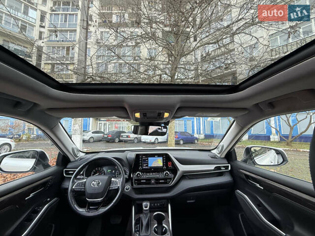 Белый Тойота Хайлендер, объемом двигателя 3.46 л и пробегом 52 тыс. км за 42500 $, фото 15 на Automoto.ua