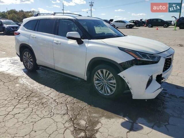 Белый Тойота Хайлендер, объемом двигателя 3.5 л и пробегом 82 тыс. км за 13600 $, фото 3 на Automoto.ua