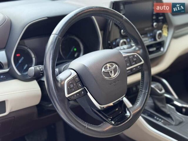 Білий Тойота Хайлендер, об'ємом двигуна 2.49 л та пробігом 61 тис. км за 41800 $, фото 7 на Automoto.ua