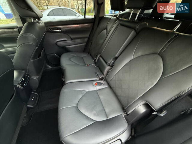 Белый Тойота Хайлендер, объемом двигателя 3.46 л и пробегом 52 тыс. км за 42500 $, фото 33 на Automoto.ua