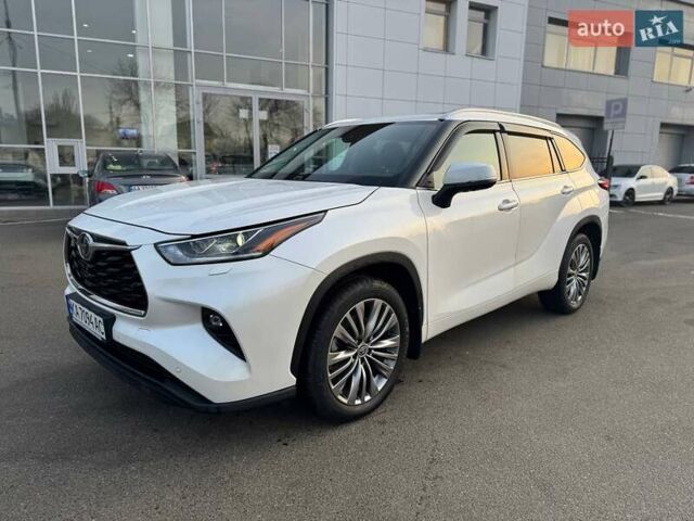 Белый Тойота Хайлендер, объемом двигателя 3.46 л и пробегом 21 тыс. км за 48000 $, фото 9 на Automoto.ua