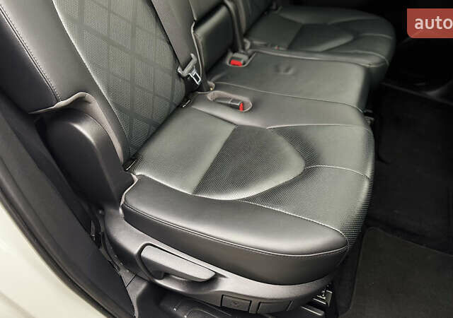 Білий Тойота Хайлендер, об'ємом двигуна 3.46 л та пробігом 49 тис. км за 44400 $, фото 20 на Automoto.ua