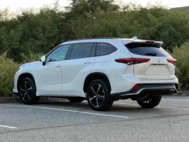 Тойота Хайлендер 2021 в Львове на Automoto.ua Белый Тойота Хайлендер, объемом двигателя 3.5 л и пробегом 19 тыс. км за 13500 $, фото 4 на Automoto.ua