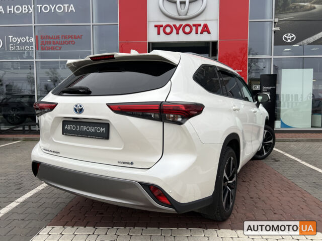 Білий Тойота Хайлендер, об'ємом двигуна 2.5 л та пробігом 81 тис. км за 50225 $, фото 6 на Automoto.ua