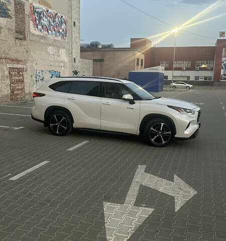 Белый Тойота Хайлендер, объемом двигателя 2.49 л и пробегом 60 тыс. км за 61000 $, фото 6 на Automoto.ua