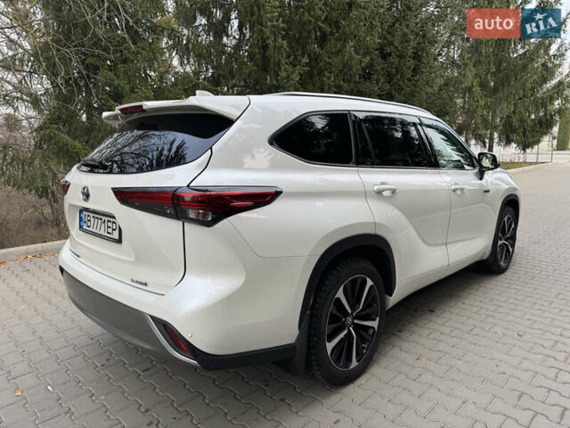 Білий Тойота Хайлендер, об'ємом двигуна 2.49 л та пробігом 81 тис. км за 52000 $, фото 2 на Automoto.ua