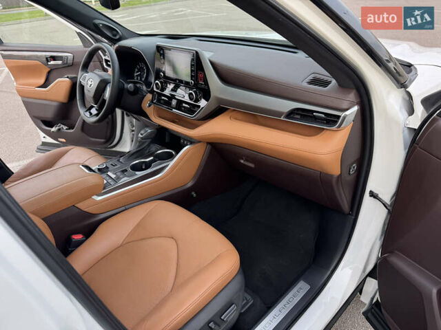 Белый Тойота Хайлендер, объемом двигателя 3.46 л и пробегом 41 тыс. км за 46700 $, фото 26 на Automoto.ua