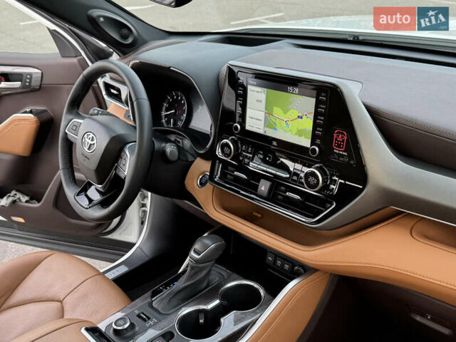 Белый Тойота Хайлендер, объемом двигателя 3.46 л и пробегом 41 тыс. км за 46700 $, фото 27 на Automoto.ua