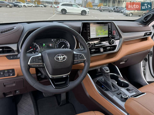 Белый Тойота Хайлендер, объемом двигателя 3.46 л и пробегом 41 тыс. км за 46700 $, фото 39 на Automoto.ua