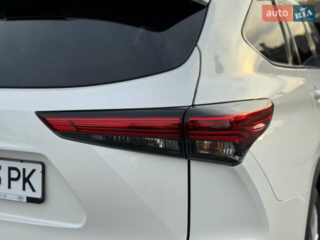 Белый Тойота Хайлендер, объемом двигателя 3.46 л и пробегом 41 тыс. км за 46700 $, фото 15 на Automoto.ua