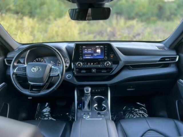 Тойота Хайлендер 2021 в Львове на Automoto.ua Белый Тойота Хайлендер, объемом двигателя 3.5 л и пробегом 19 тыс. км за 13500 $, фото 8 на Automoto.ua