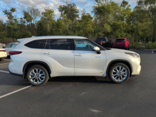 Тойота Хайлендер 2021 в Кривом Роге на Automoto.ua Белый Тойота Хайлендер, объемом двигателя 2.5 л и пробегом 21 тыс. км за 30100 $, фото 3 на Automoto.ua