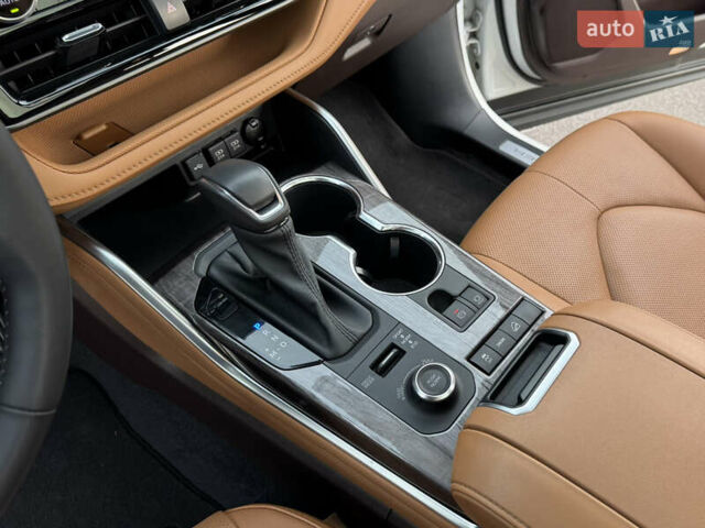 Белый Тойота Хайлендер, объемом двигателя 3.46 л и пробегом 41 тыс. км за 46700 $, фото 37 на Automoto.ua