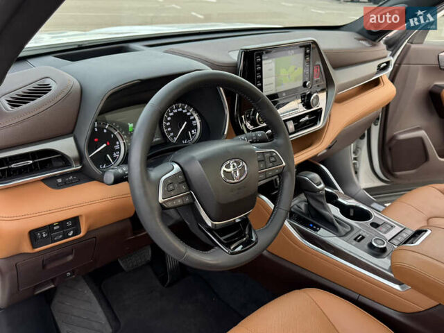 Белый Тойота Хайлендер, объемом двигателя 3.46 л и пробегом 41 тыс. км за 46700 $, фото 38 на Automoto.ua