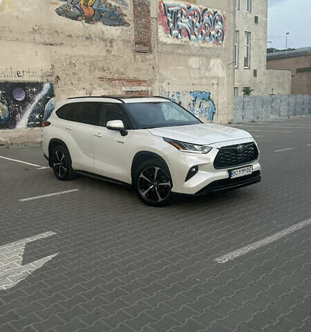 Белый Тойота Хайлендер, объемом двигателя 2.49 л и пробегом 60 тыс. км за 61000 $, фото 4 на Automoto.ua