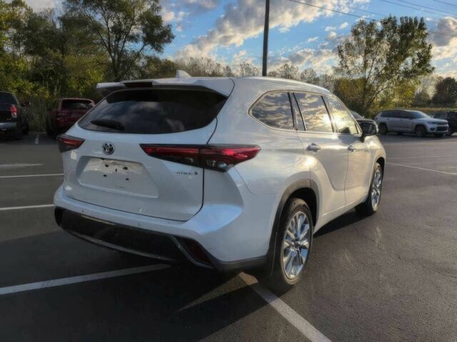 Тойота Хайлендер 2021 в Кривом Роге на Automoto.ua Белый Тойота Хайлендер, объемом двигателя 2.5 л и пробегом 21 тыс. км за 30100 $, фото 7 на Automoto.ua