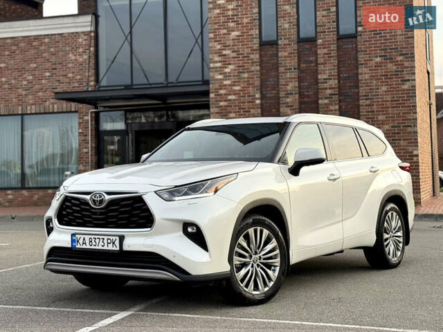 Белый Тойота Хайлендер, объемом двигателя 3.46 л и пробегом 41 тыс. км за 46700 $, фото 2 на Automoto.ua