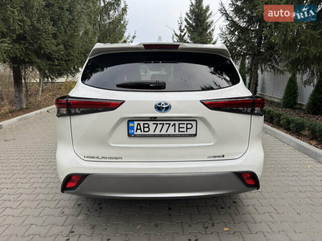 Білий Тойота Хайлендер, об'ємом двигуна 2.49 л та пробігом 81 тис. км за 52000 $, фото 3 на Automoto.ua