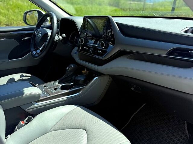 Белый Тойота Хайлендер, объемом двигателя 2.5 л и пробегом 41 тыс. км за 56500 $, фото 12 на Automoto.ua