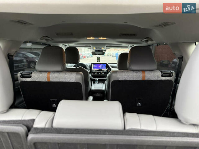 Белый Тойота Хайлендер, объемом двигателя 2.49 л и пробегом 39 тыс. км за 46500 $, фото 9 на Automoto.ua