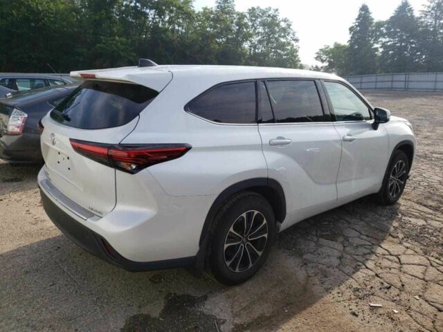 Білий Тойота Хайлендер, об'ємом двигуна 3.5 л та пробігом 5 тис. км за 15000 $, фото 4 на Automoto.ua