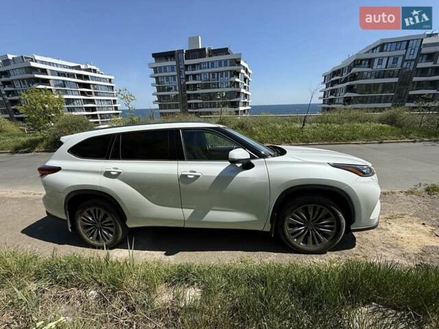 Белый Тойота Хайлендер, объемом двигателя 2.49 л и пробегом 41 тыс. км за 56500 $, фото 13 на Automoto.ua