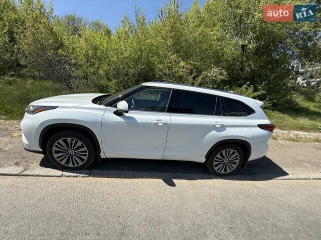 Белый Тойота Хайлендер, объемом двигателя 2.49 л и пробегом 41 тыс. км за 56500 $, фото 16 на Automoto.ua
