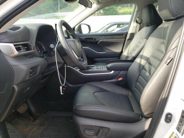 Білий Тойота Хайлендер, об'ємом двигуна 3.5 л та пробігом 5 тис. км за 15000 $, фото 5 на Automoto.ua