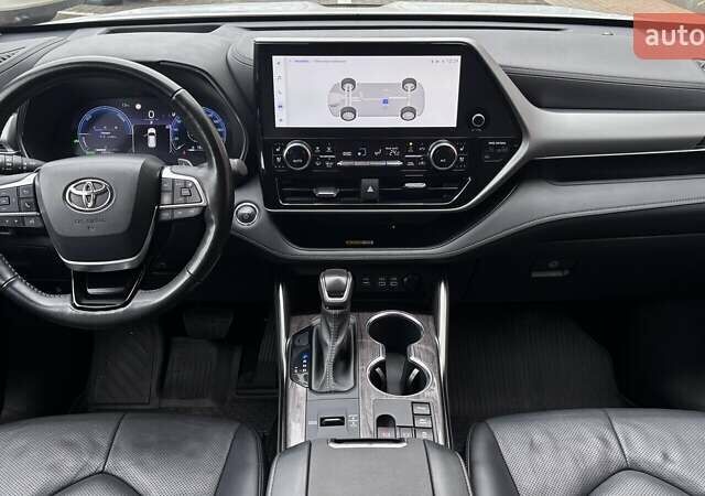 Білий Тойота Хайлендер, об'ємом двигуна 2.49 л та пробігом 138 тис. км за 49500 $, фото 7 на Automoto.ua