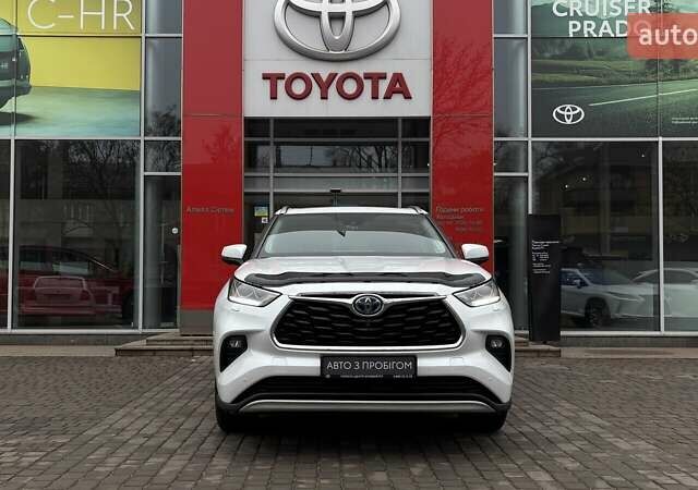 Білий Тойота Хайлендер, об'ємом двигуна 2.49 л та пробігом 138 тис. км за 49500 $, фото 4 на Automoto.ua