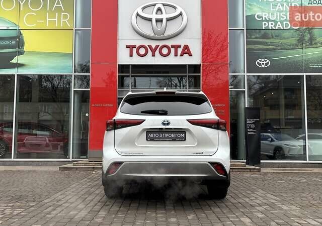 Білий Тойота Хайлендер, об'ємом двигуна 2.49 л та пробігом 138 тис. км за 49500 $, фото 3 на Automoto.ua