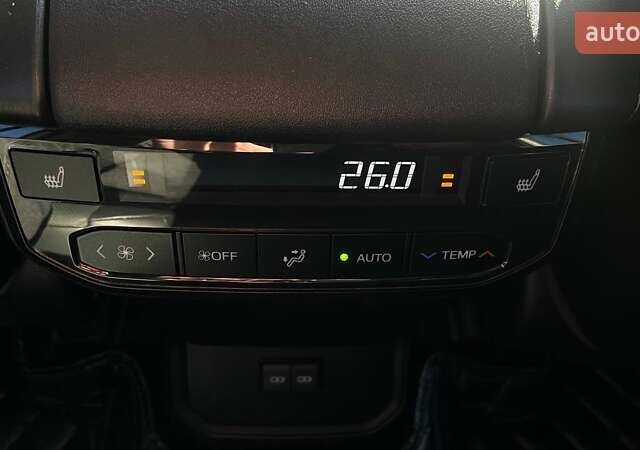 Белый Тойота Хайлендер, объемом двигателя 2.49 л и пробегом 75 тыс. км за 59700 $, фото 10 на Automoto.ua