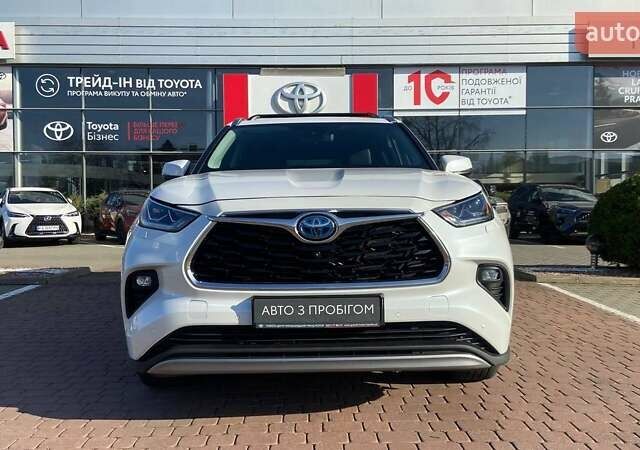 Белый Тойота Хайлендер, объемом двигателя 2.49 л и пробегом 75 тыс. км за 59700 $, фото 4 на Automoto.ua
