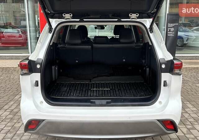 Білий Тойота Хайлендер, об'ємом двигуна 2.49 л та пробігом 138 тис. км за 49500 $, фото 9 на Automoto.ua